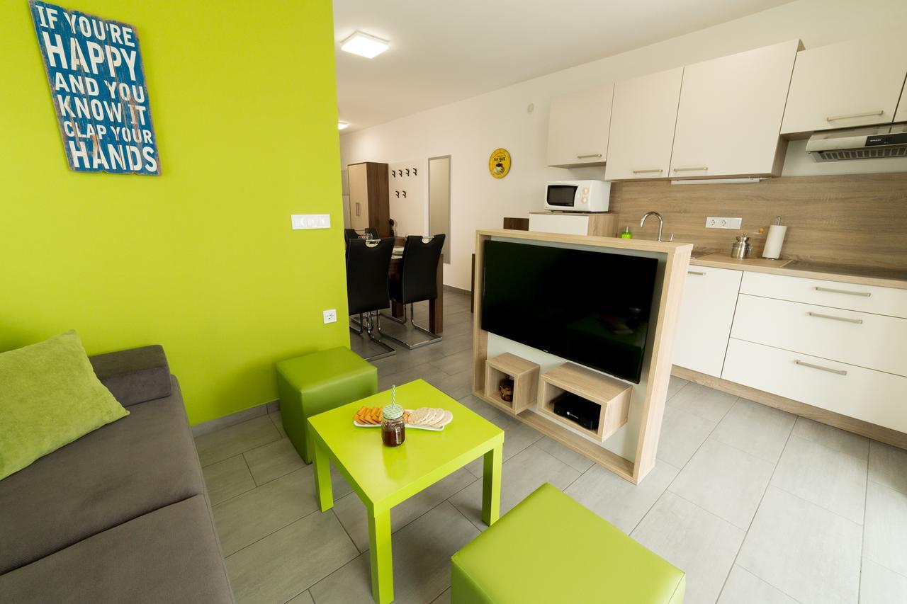 Apartma Mariposa Banovci Dış mekan fotoğraf