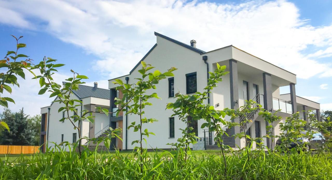 Apartma Mariposa Banovci Dış mekan fotoğraf