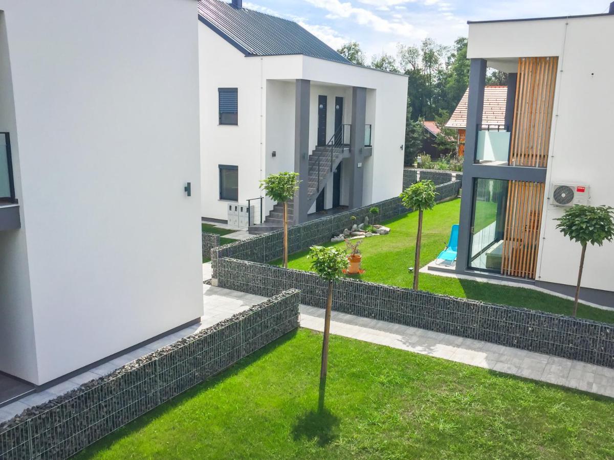 Apartma Mariposa Banovci Dış mekan fotoğraf